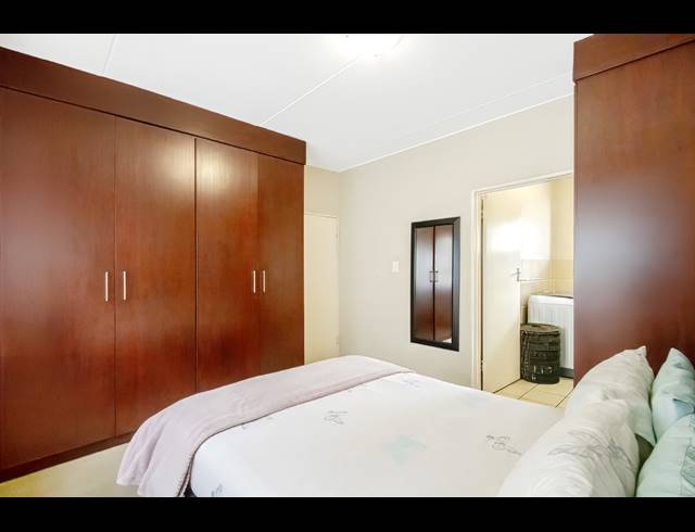1 BEDROOM APARTMENT FOR SALE IN FERNDALE
